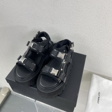 Dymonlatry Sandals